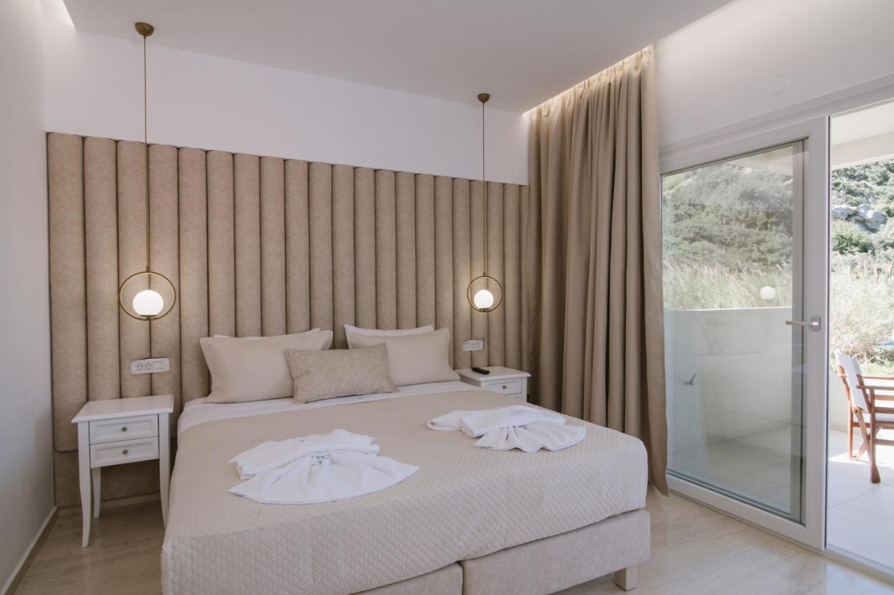 Dora Apartments อาเยีย เปลาเยีย ภายนอก รูปภาพ