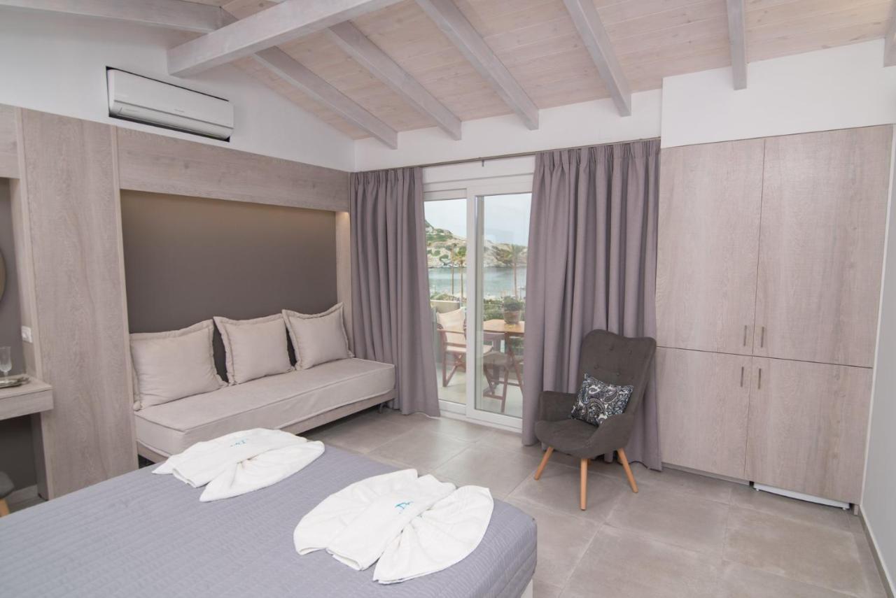 Dora Apartments อาเยีย เปลาเยีย ภายนอก รูปภาพ