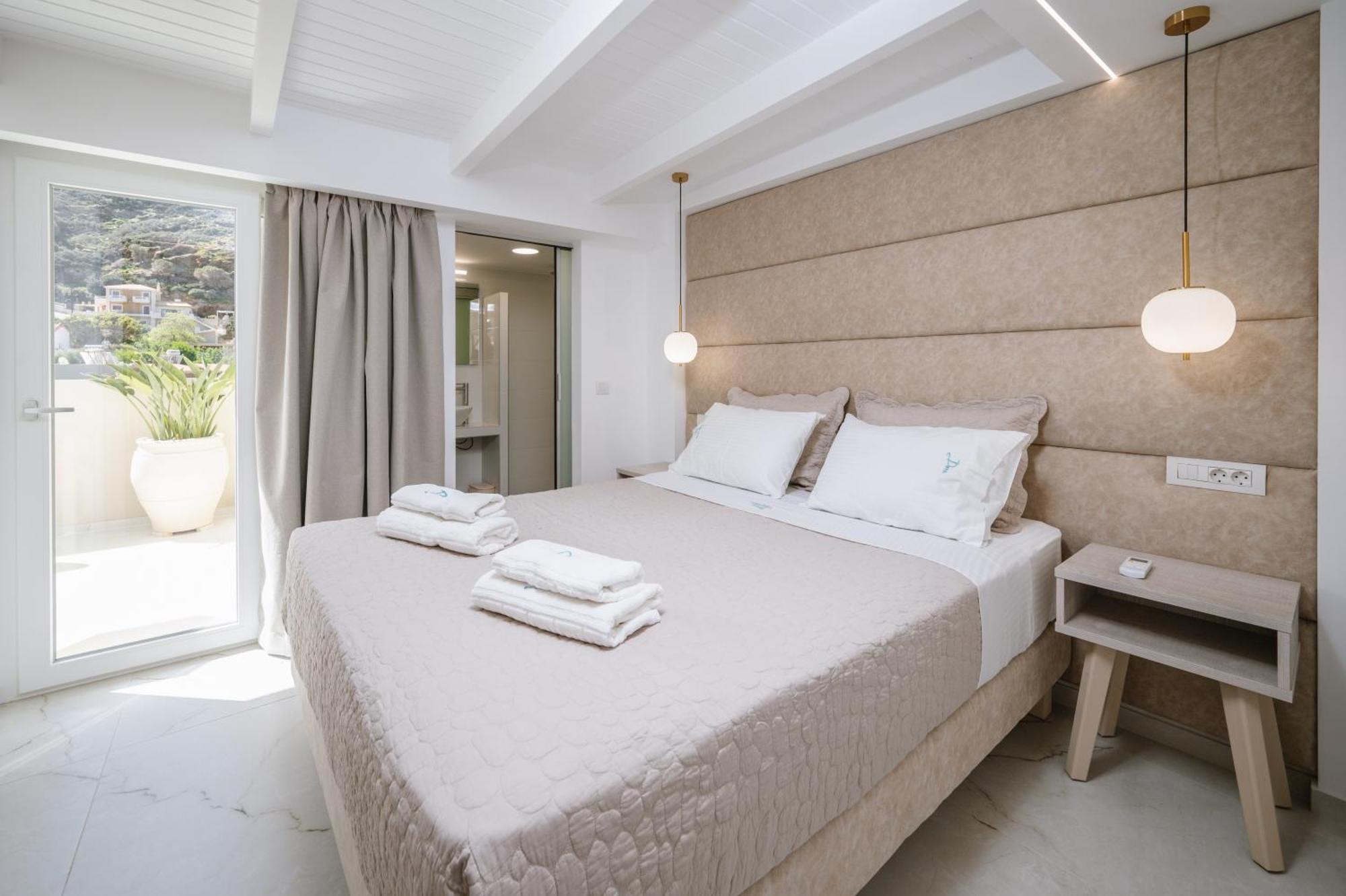 Dora Apartments อาเยีย เปลาเยีย ภายนอก รูปภาพ