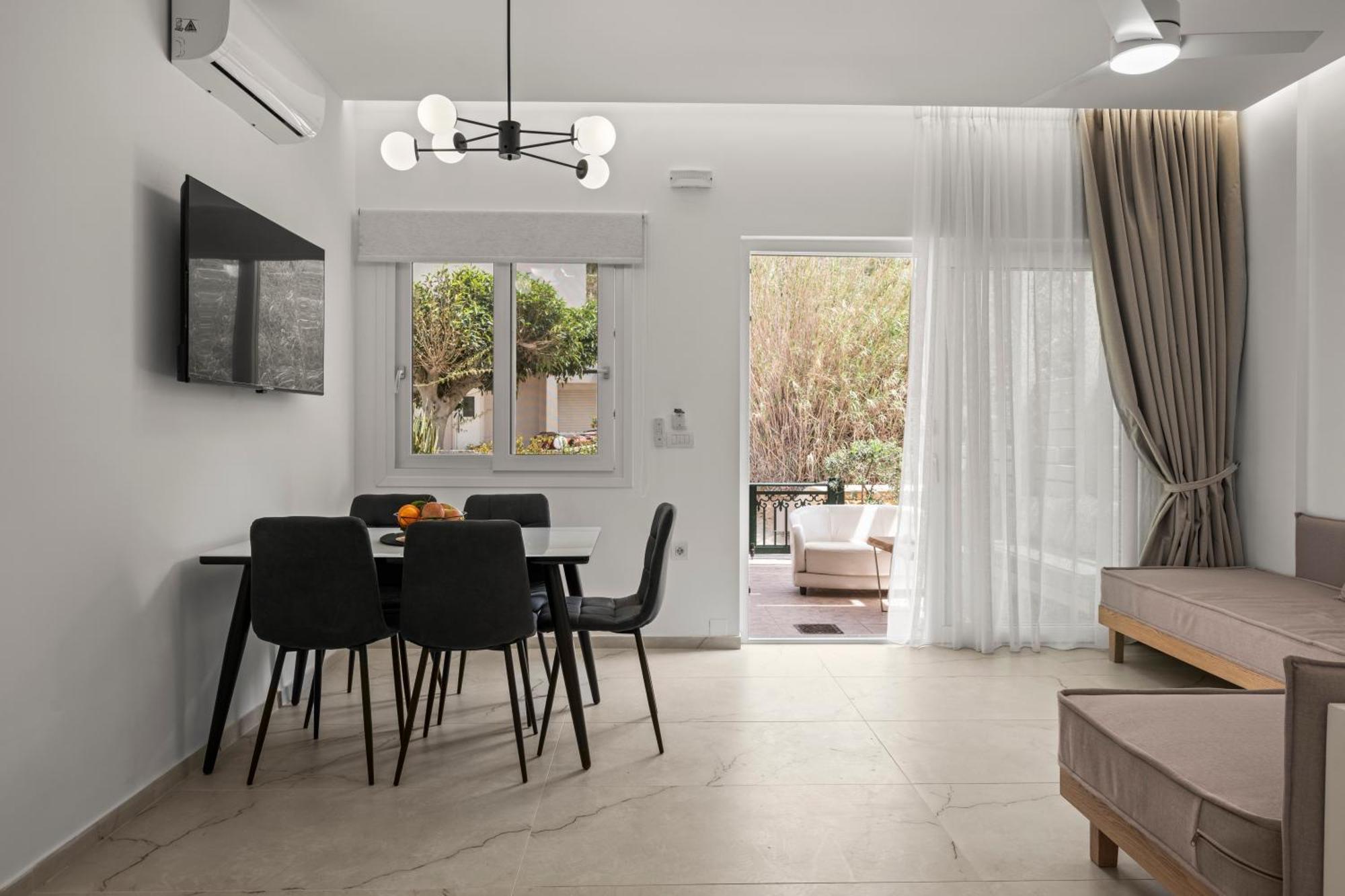 Dora Apartments อาเยีย เปลาเยีย ภายนอก รูปภาพ