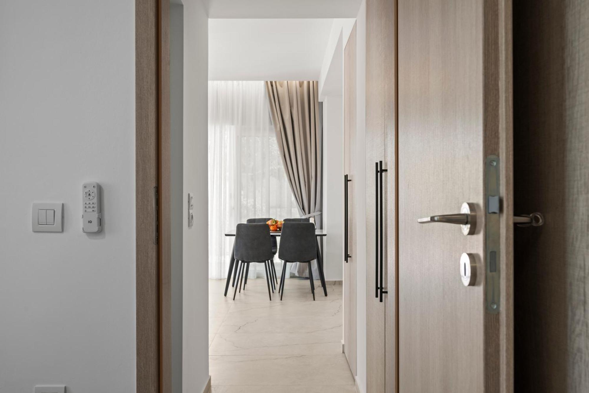 Dora Apartments อาเยีย เปลาเยีย ภายนอก รูปภาพ